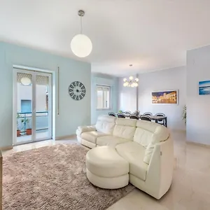  Apartment Casa Bella - 3 Baths - Walk To Ortigia